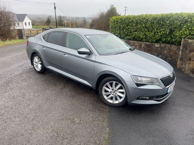 2016 - Skoda Superb Manual