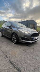 2017 - Ford Fiesta Manual