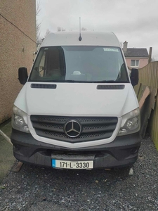 2017 - Mercedes-Benz Sprinter Manual