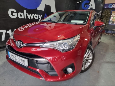 2017 - Toyota Avensis Manual