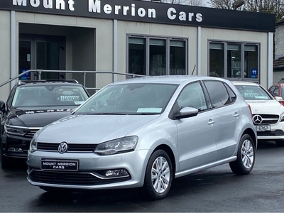 2017 - Volkswagen Polo Automatic