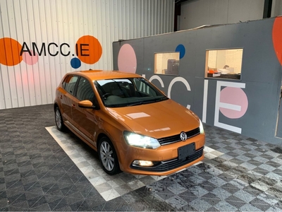 2017 - Volkswagen Polo Automatic