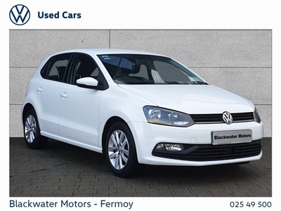 2017 - Volkswagen Polo Manual