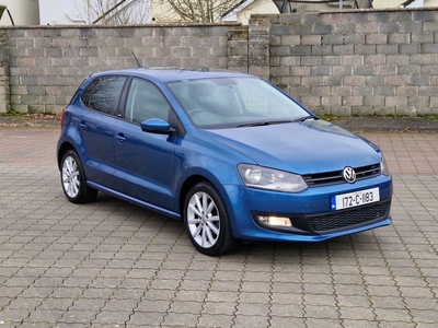 2017 - Volkswagen Polo Manual