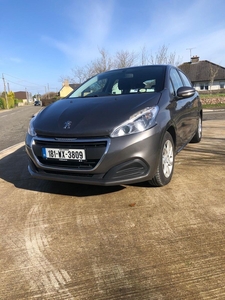 2018 - Peugeot 208 Manual