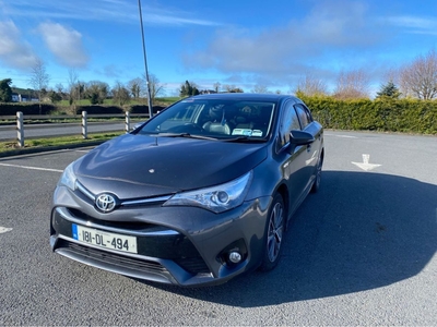 2018 - Toyota Avensis Manual