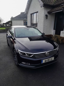 2018 - Volkswagen Passat Manual