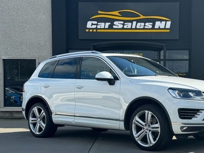 2018 - Volkswagen Touareg Automatic