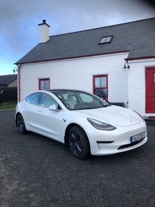 2019 - Tesla Model 3 Automatic