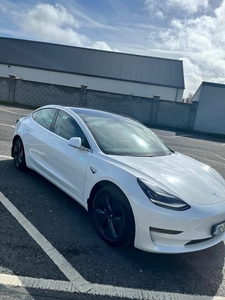 2019 - Tesla Model 3 Automatic