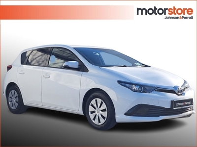 2019 - Toyota Auris Manual