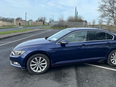 2019 - Volkswagen Passat Manual