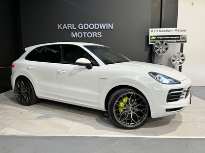 2020 - Porsche Cayenne Automatic