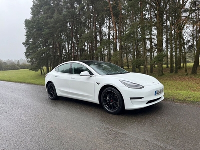 2020 - Tesla MODEL 3 Automatic