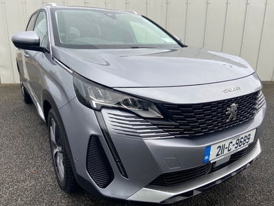 2021 - Peugeot 5008 Manual