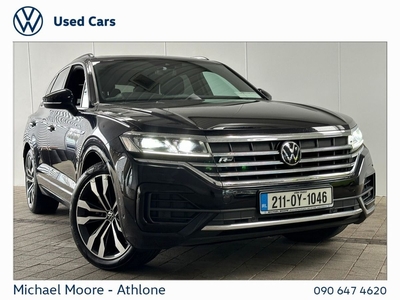 2021 - Volkswagen Touareg Automatic