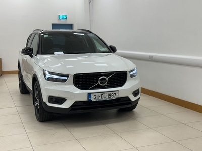 2021 - Volvo XC40 Automatic