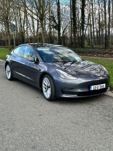 2022 - Tesla MODEL 3 Automatic