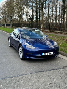 2022 - Tesla MODEL 3 Automatic