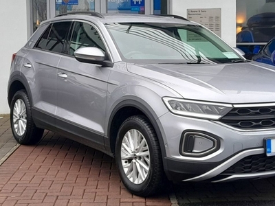 2022 - Volkswagen T-Roc Manual