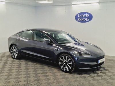 2024 - Tesla Model 3 Automatic