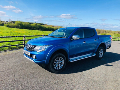 MITSUBISHI L200