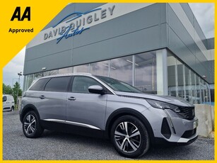 2021 (211) Peugeot 5008