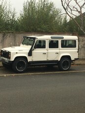 1993 - Land Rover Defender ---