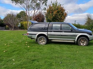 2003 - Mitsubishi L200 Manual