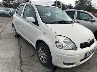 2004 - Toyota Vitz