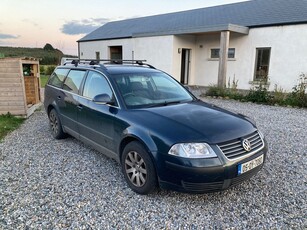 2005 - Volkswagen Passat ---