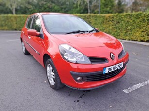 2006 - Renault Clio Manual