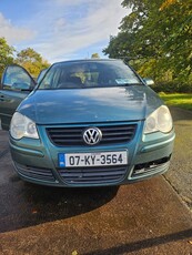 2007 - Volkswagen Polo Manual