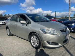 2008 - Toyota Auris Manual