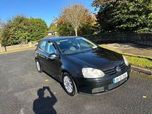 2008 - Volkswagen Golf ---