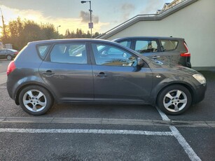 2009 - Kia Ceed Manual