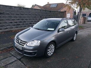 2009 - Volkswagen Golf ---