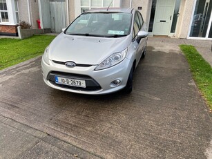 2010 - Ford Fiesta Manual