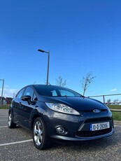 2010 - Ford Fiesta Manual