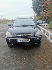 2010 - Hyundai Tucson ---