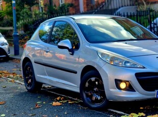 2010 - Peugeot 207 ---