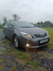 2010 - Toyota Avensis ---