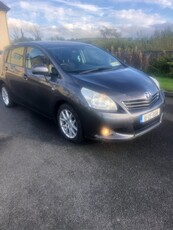 2010 - Toyota Verso ---