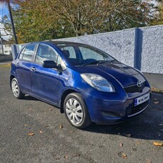 2010 - Toyota Yaris Manual