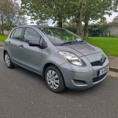 2010 - Toyota Yaris Manual