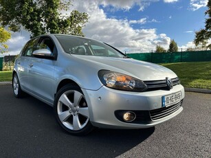 2010 - Volkswagen Golf ---