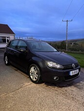 2010 - Volkswagen Golf Manual