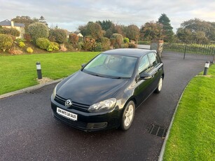 2010 - Volkswagen Golf Manual