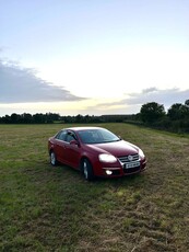 2010 - Volkswagen Jetta Manual