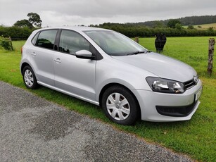 2010 - Volkswagen Polo Manual